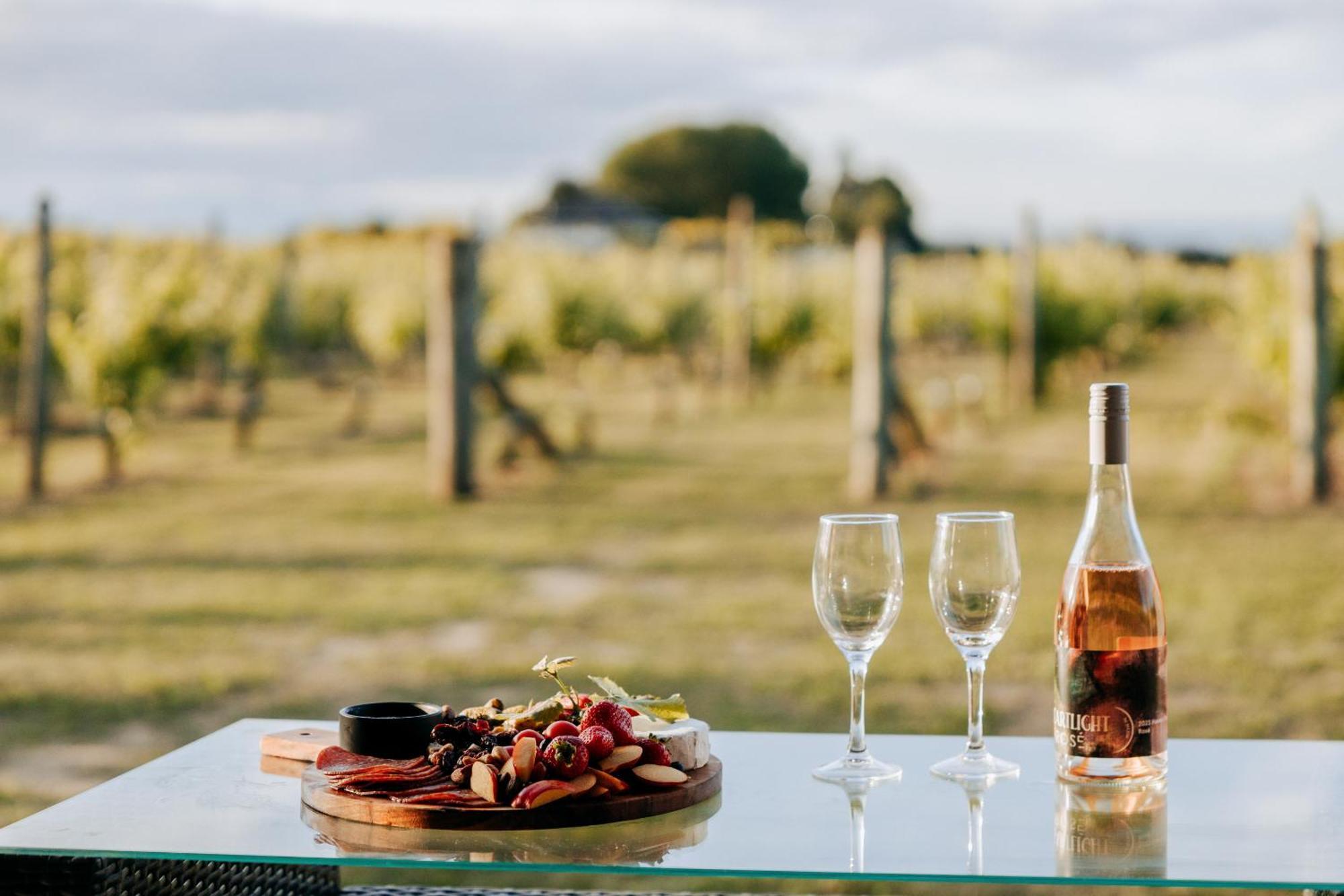 Villas & Vines Glamping Hastings Buitenkant foto