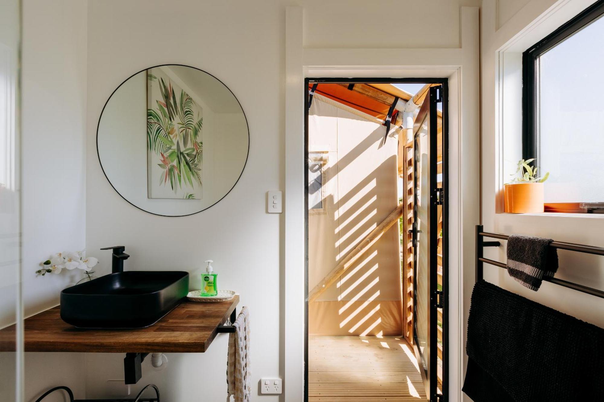 Villas & Vines Glamping Hastings Buitenkant foto
