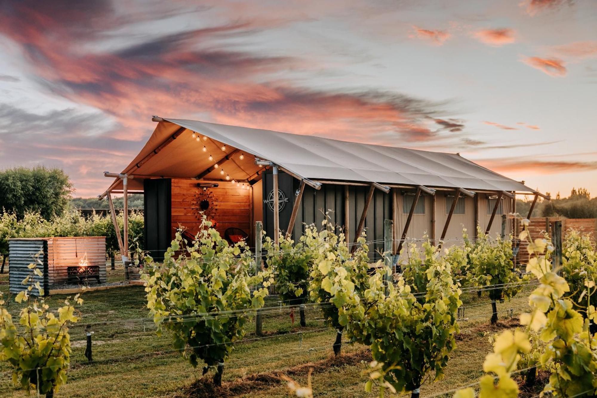 Villas & Vines Glamping Hastings Buitenkant foto