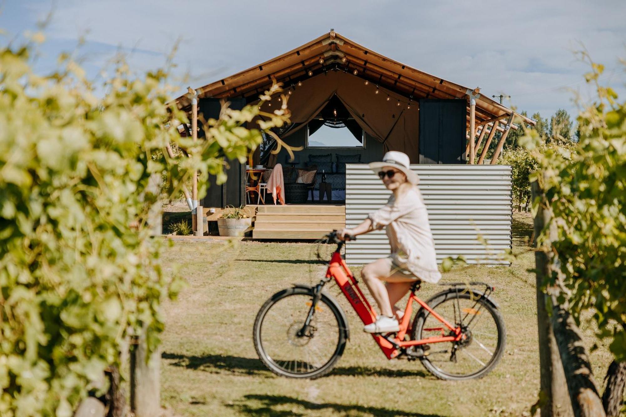 Villas & Vines Glamping Hastings Buitenkant foto